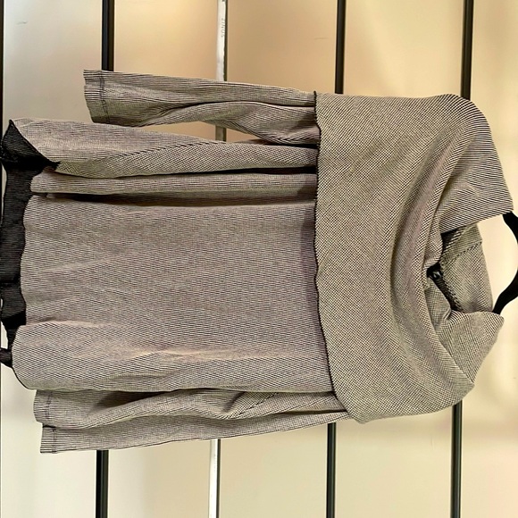 Cowl neck pull over xl oversized staples - Picture 1 of 2